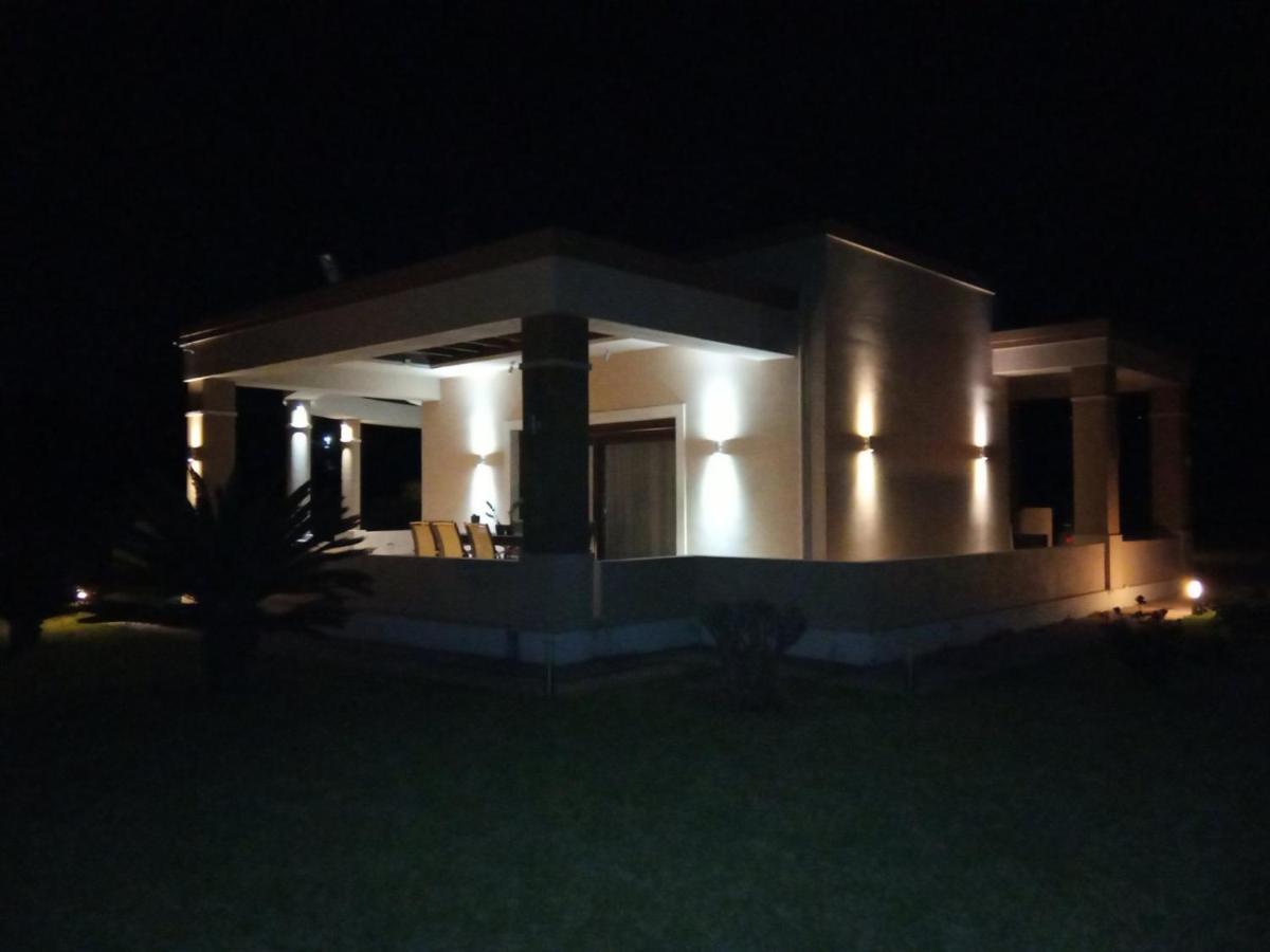 Kos Villa - Family Comfort With Large Garden, Jacuzzi Exterior photo